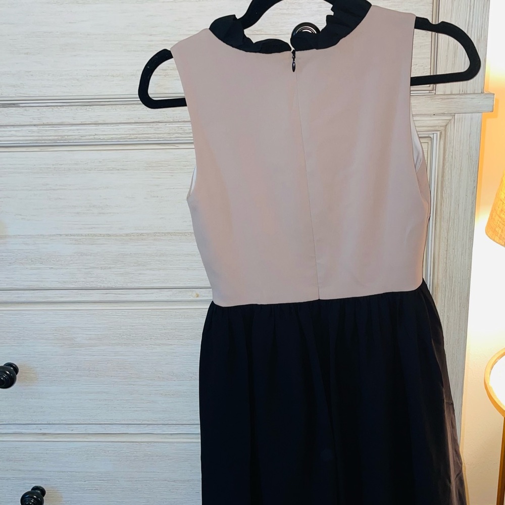 Camilyn Beth two tone dress size 0